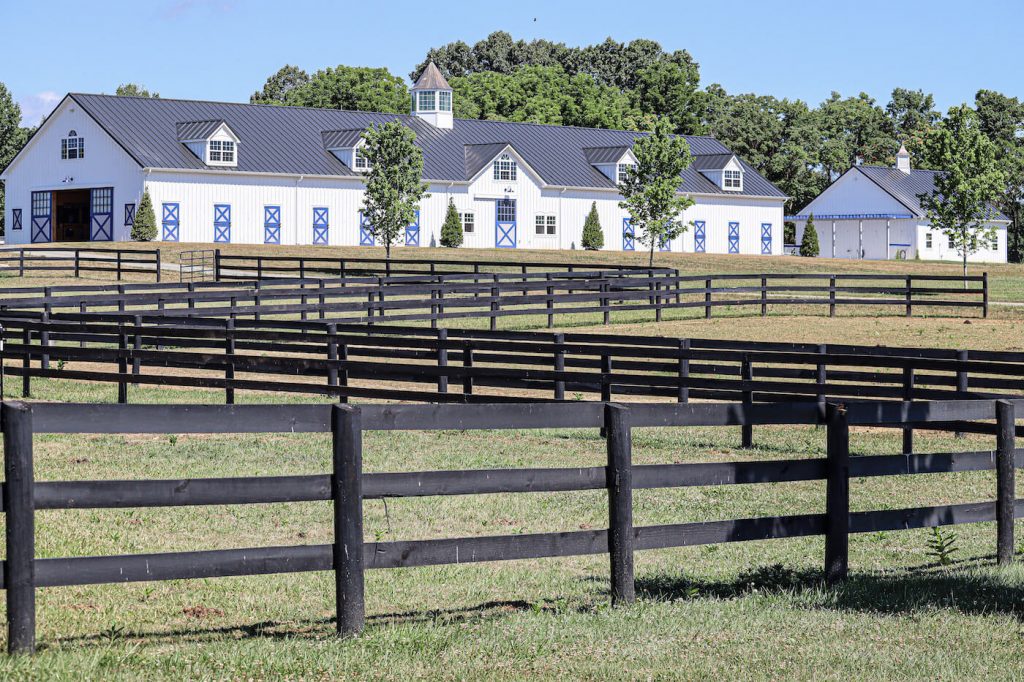 barn build near me in Loudoun County, VA