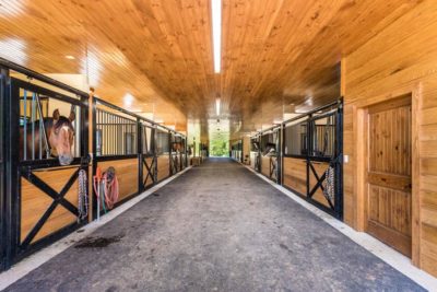 The right barn builder for your horse barn in Virginia | Tristate Barn Builders